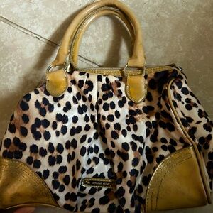 Victoria’s Secret Shoulder Bag
The bottom is not dirty, the glitter is falling